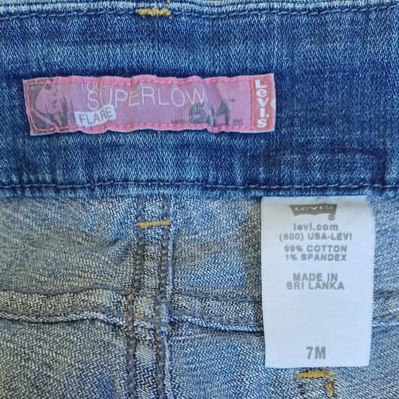 PRE-LOVED TOO SUPERLOW FLARE 524 LEVI'S 7M 99% COTTON/1% SPANDEX 5-POCKET - Picture 2 of 12